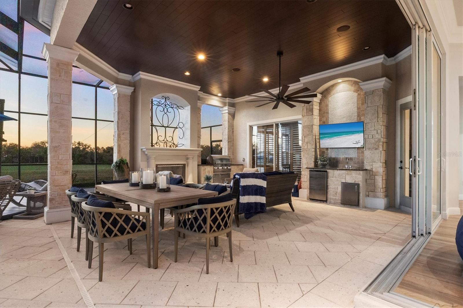 LAKEWOOD RANCH COUNTRY CLUB VILLAGE EE 2A-2E - Residential