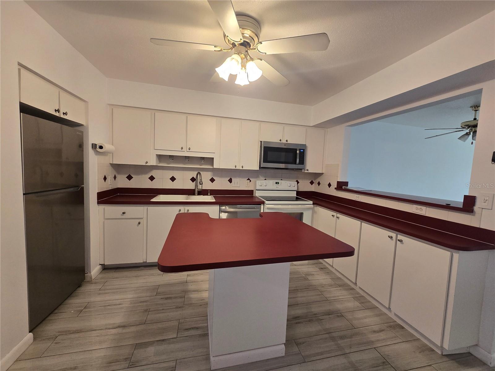 PARC VENDOME UNIT CONDO - Residential Lease