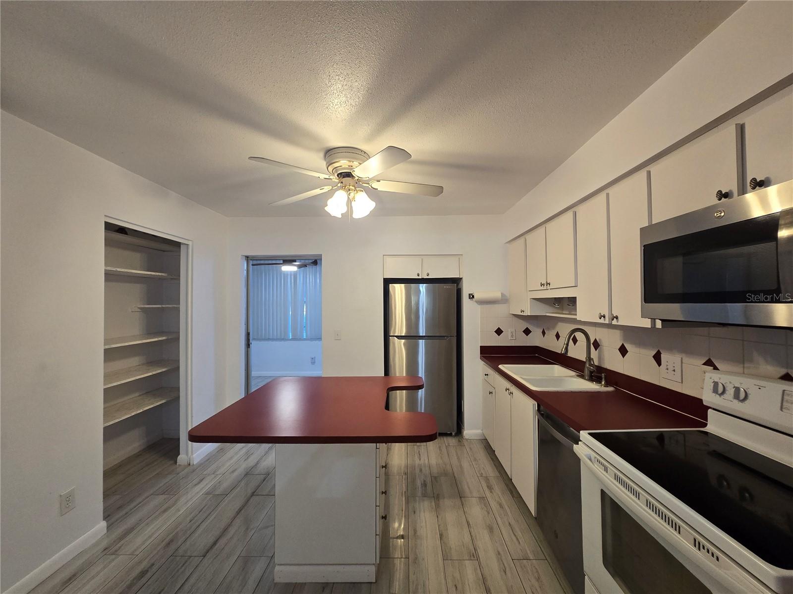 PARC VENDOME UNIT CONDO - Residential Lease