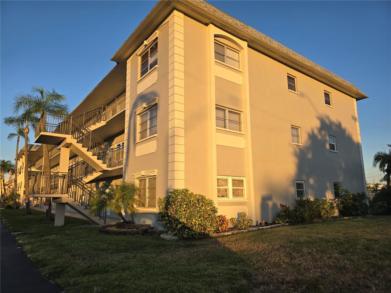 PARC VENDOME UNIT CONDO - Residential Lease