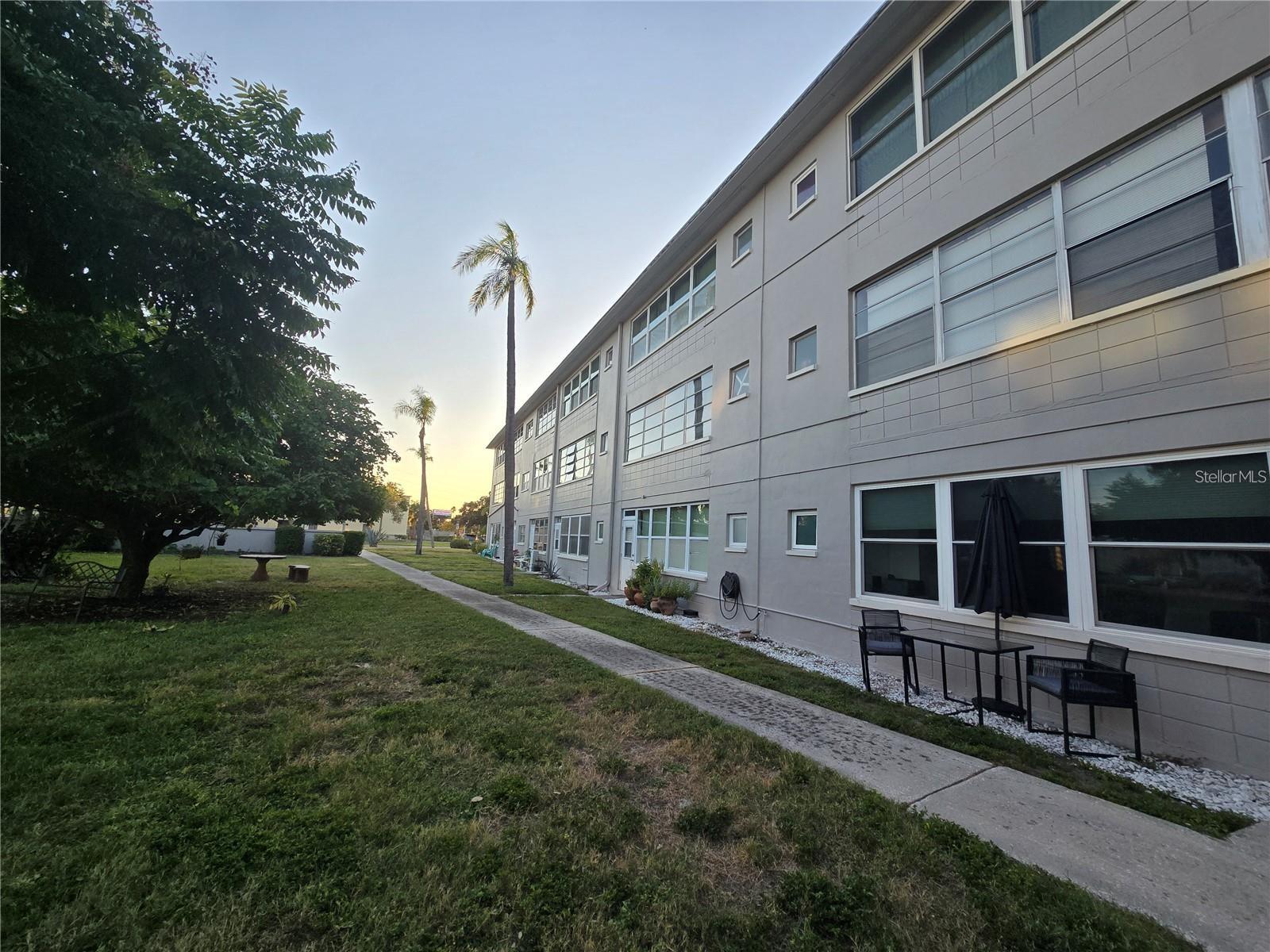 PARC VENDOME UNIT CONDO - Residential Lease