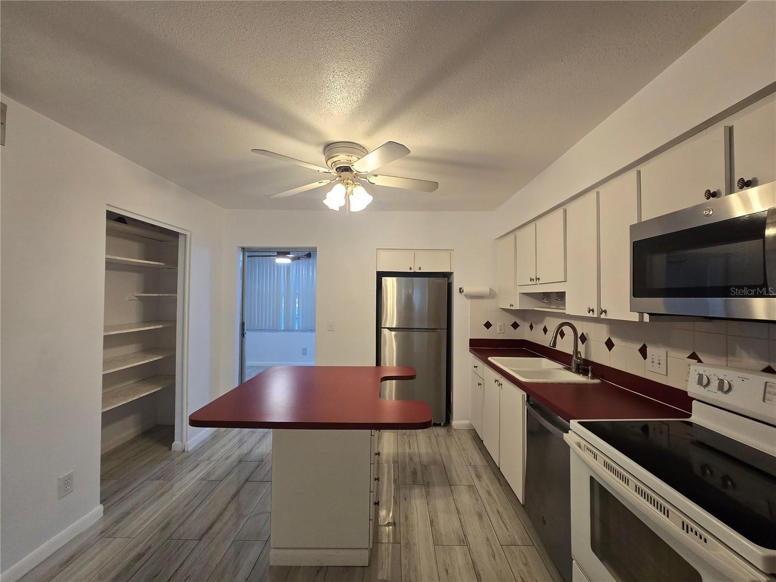 PARC VENDOME UNIT CONDO - Residential Lease