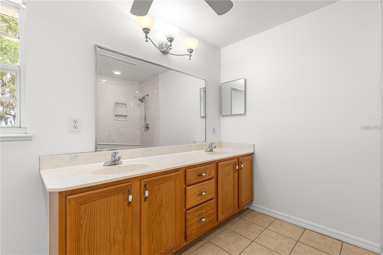 BELLEVIEW HEIGHTS - Residential Lease