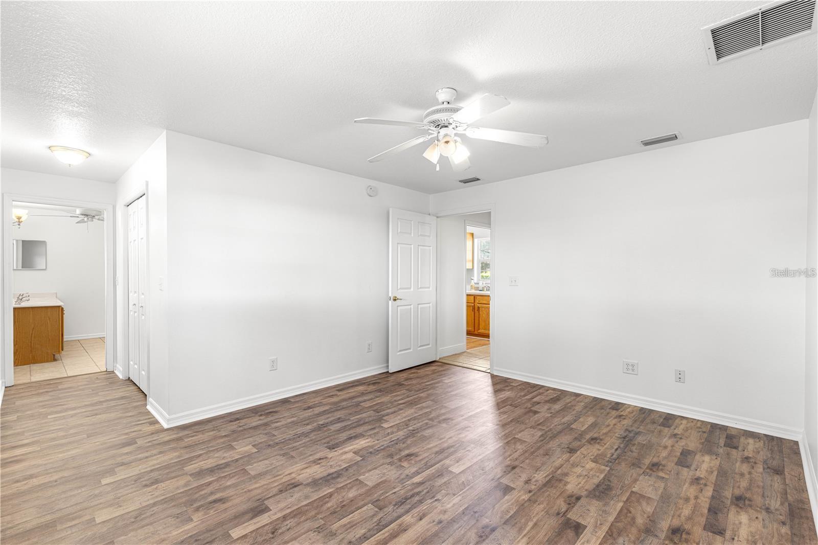 BELLEVIEW HEIGHTS - Residential Lease