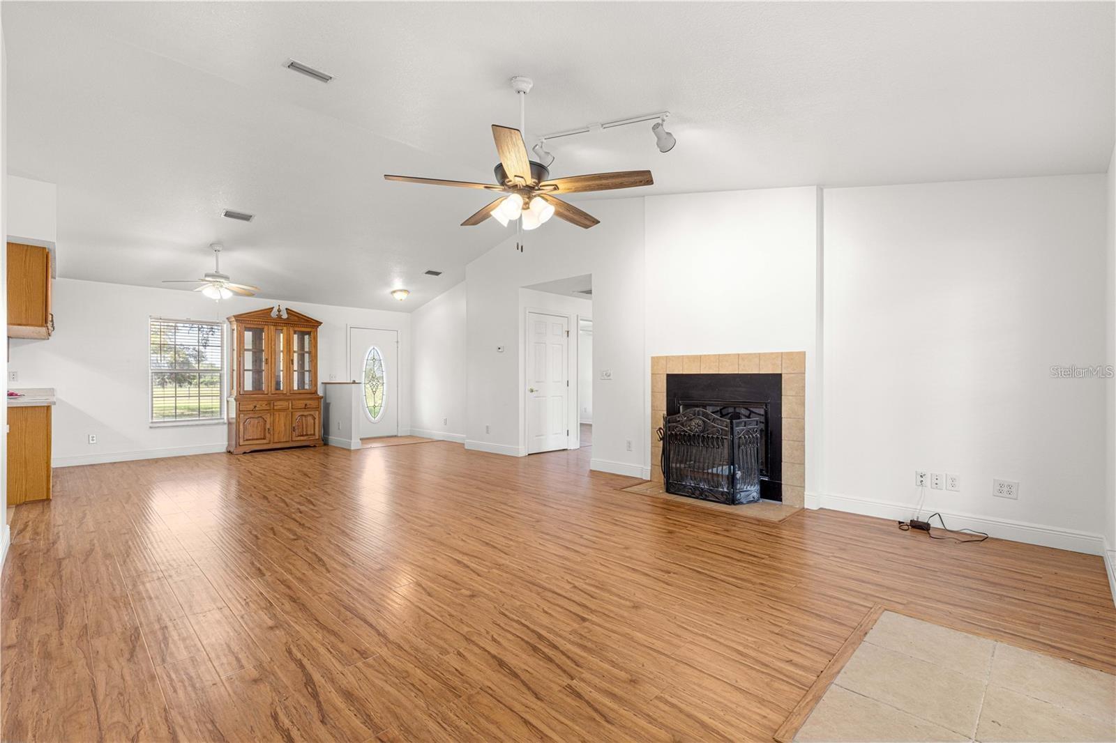 BELLEVIEW HEIGHTS - Residential Lease