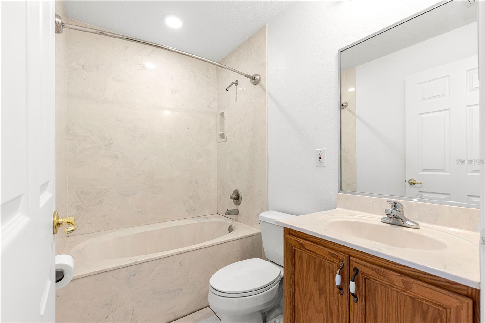 BELLEVIEW HEIGHTS - Residential Lease