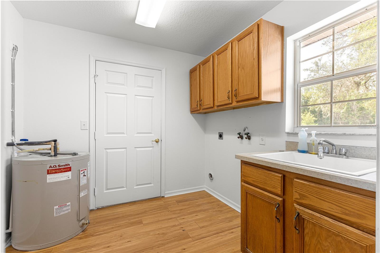 BELLEVIEW HEIGHTS - Residential Lease