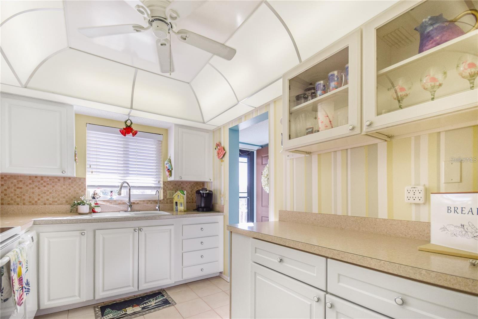 3617 LAKE BAYSHORE DRIVE J-401