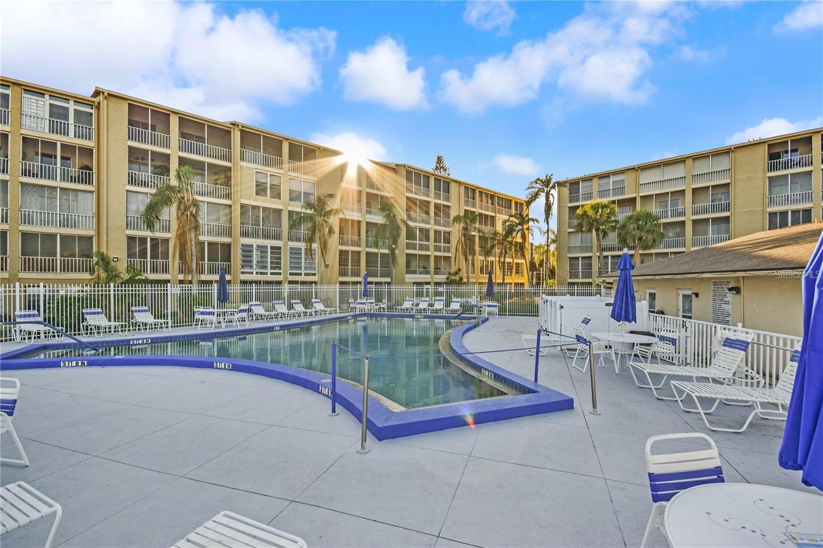 BAYSHORE ON THE LAKE CONDO APTS - Residential