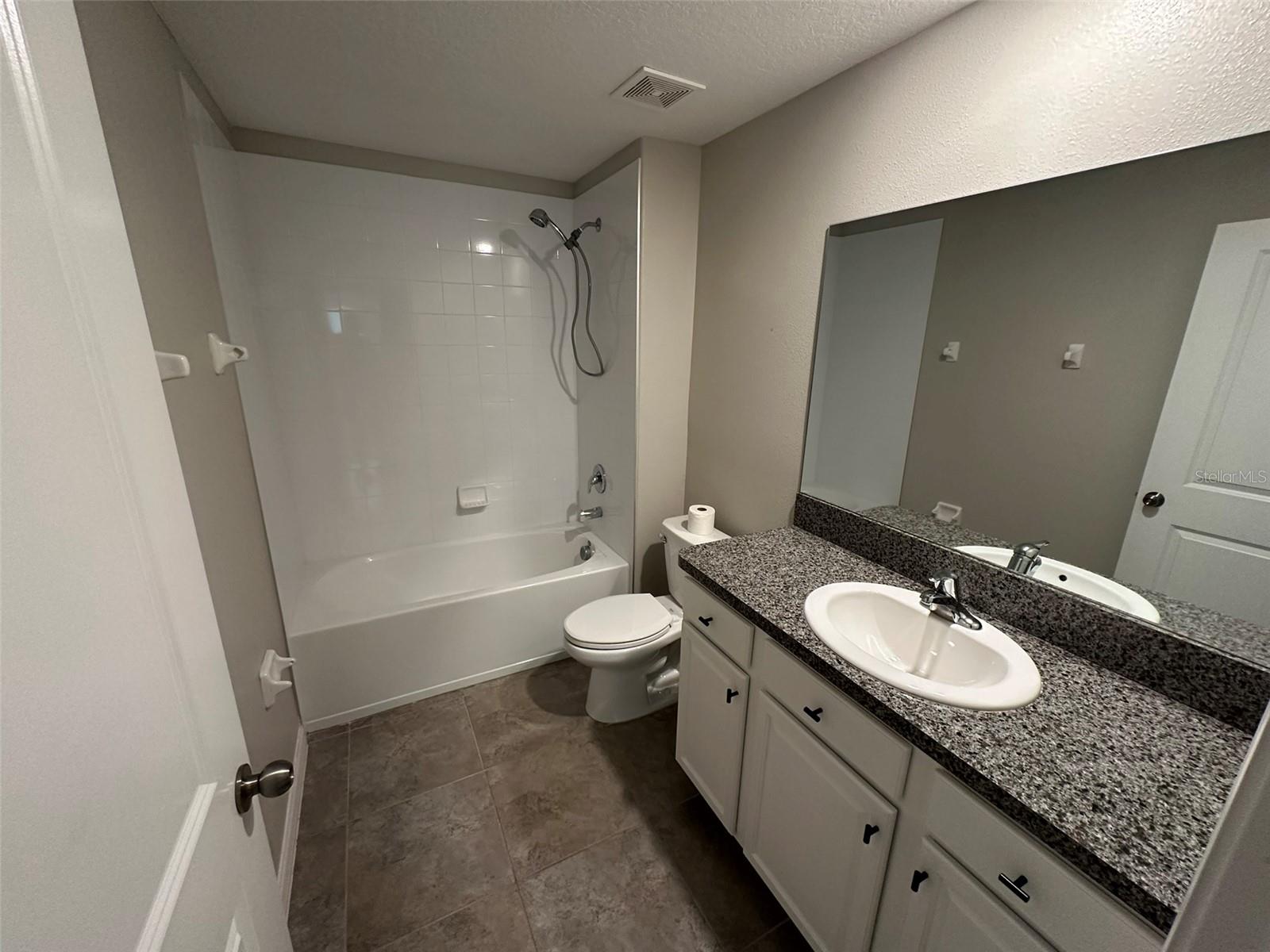 CYPRESS CREEK - Residential Lease