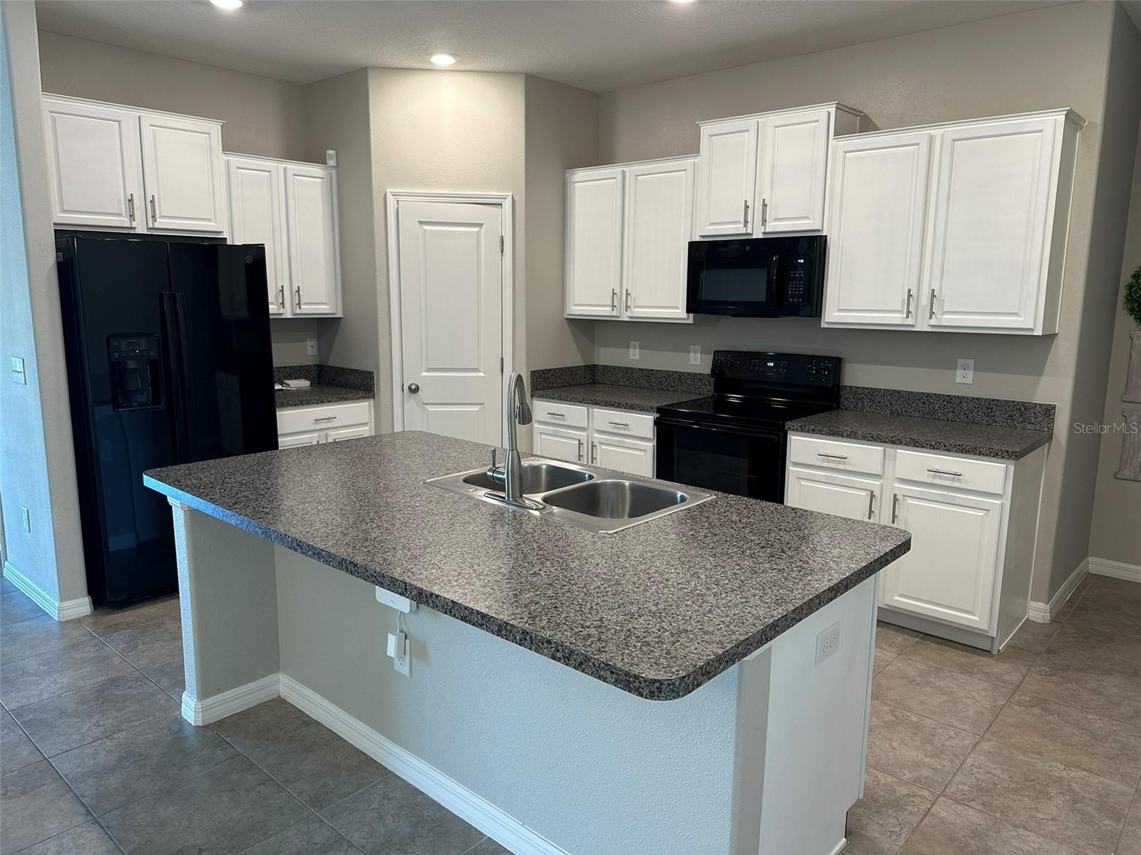 CYPRESS CREEK - Residential Lease