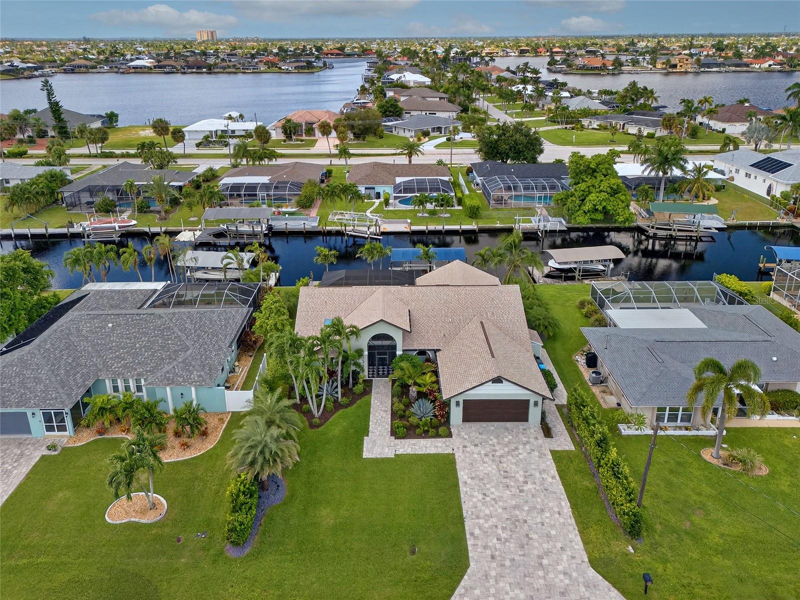 CAPE CORAL - Residential