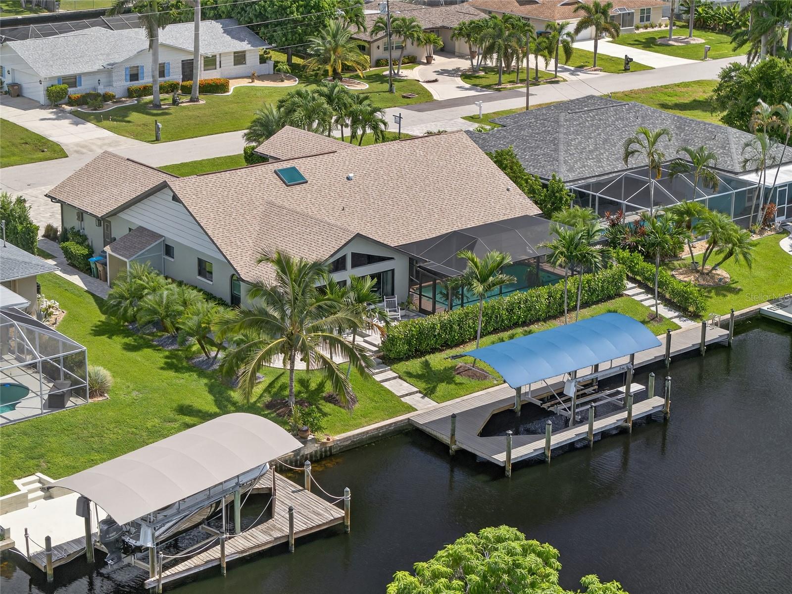CAPE CORAL - Residential