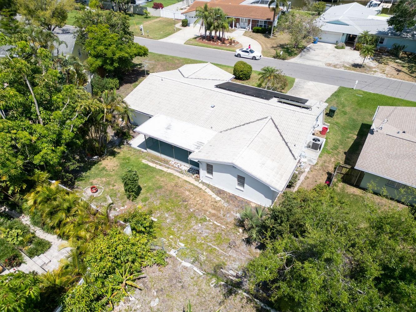 1598 BROOKSIDE BOULEVARD