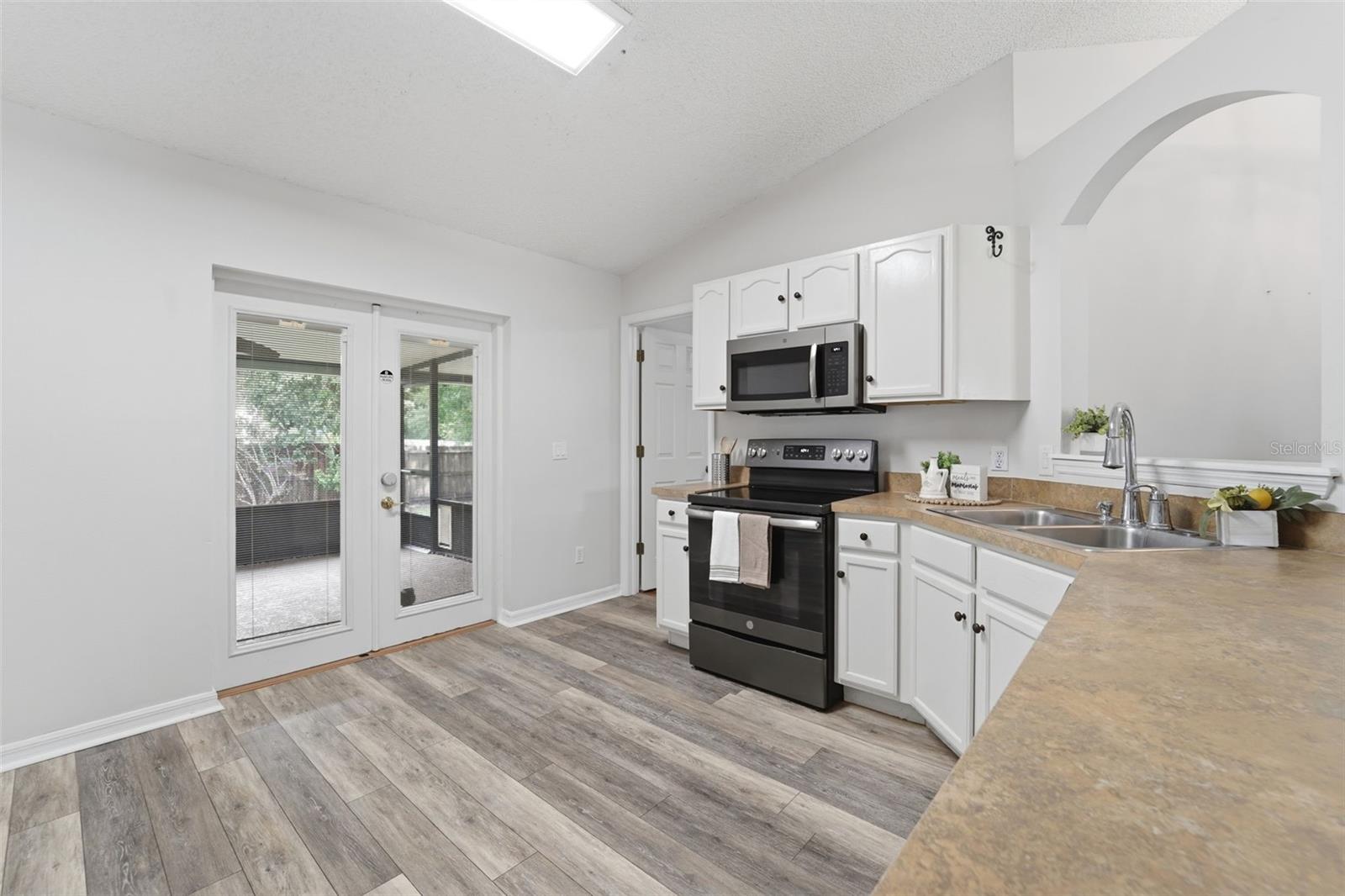 WILLOW RIDGE - Residential