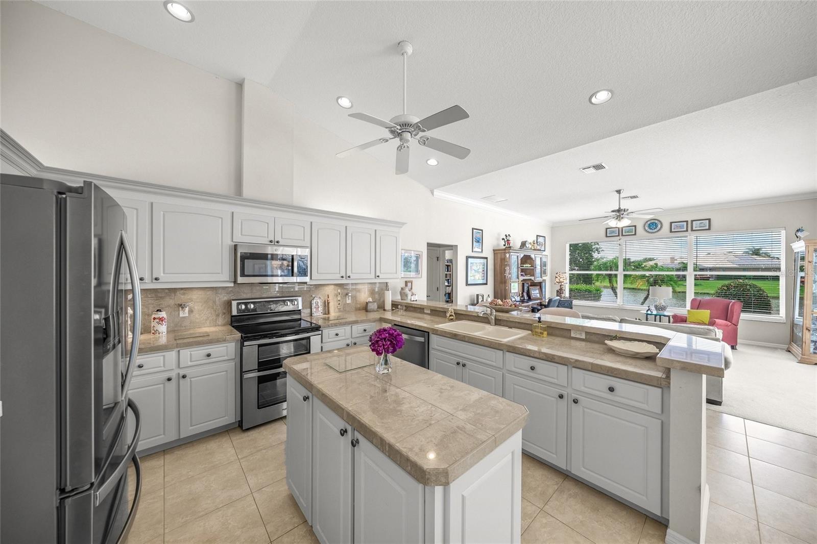 BARTON FARMS, LAUREL LAKES - Residential