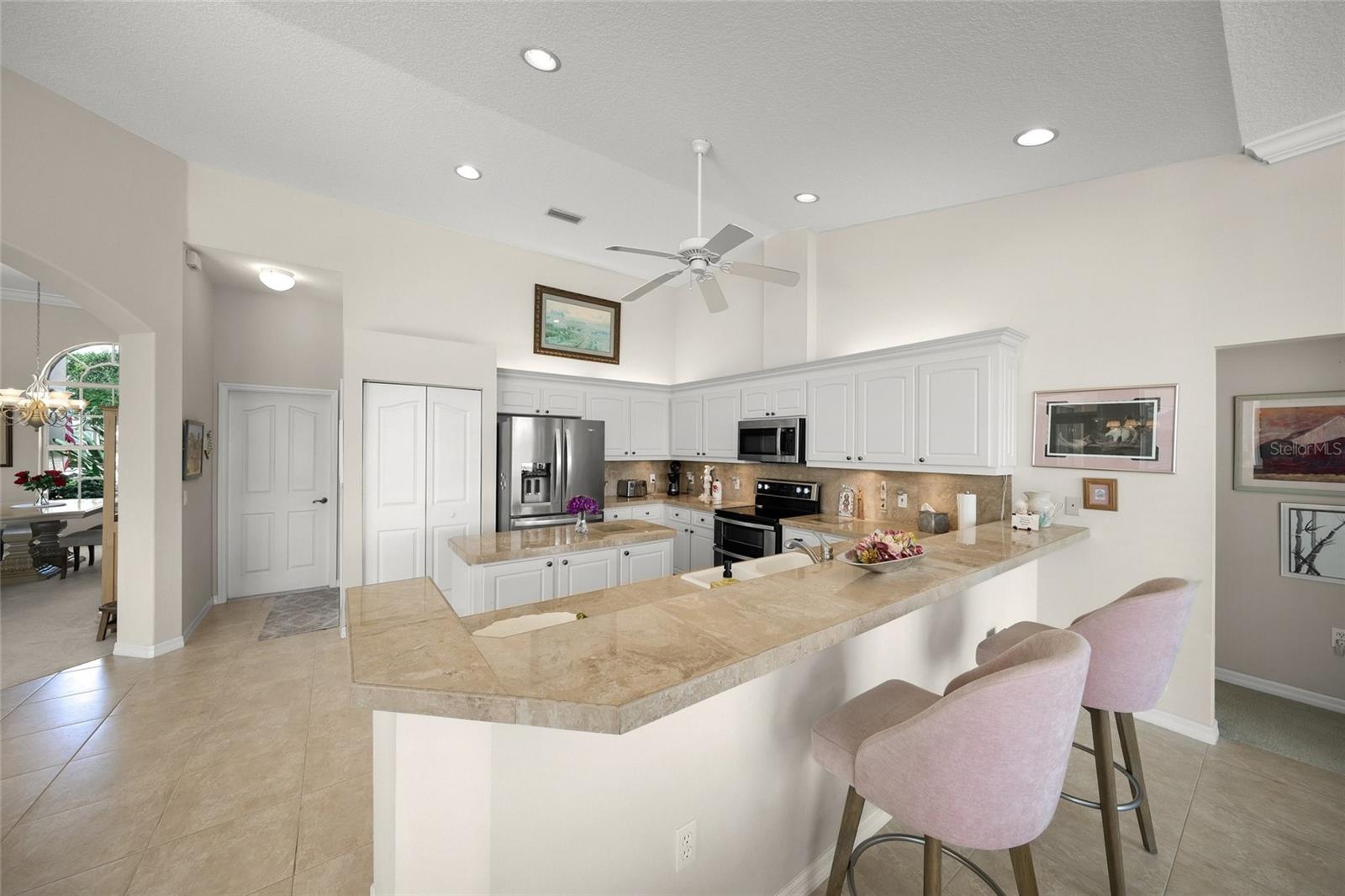 BARTON FARMS, LAUREL LAKES - Residential