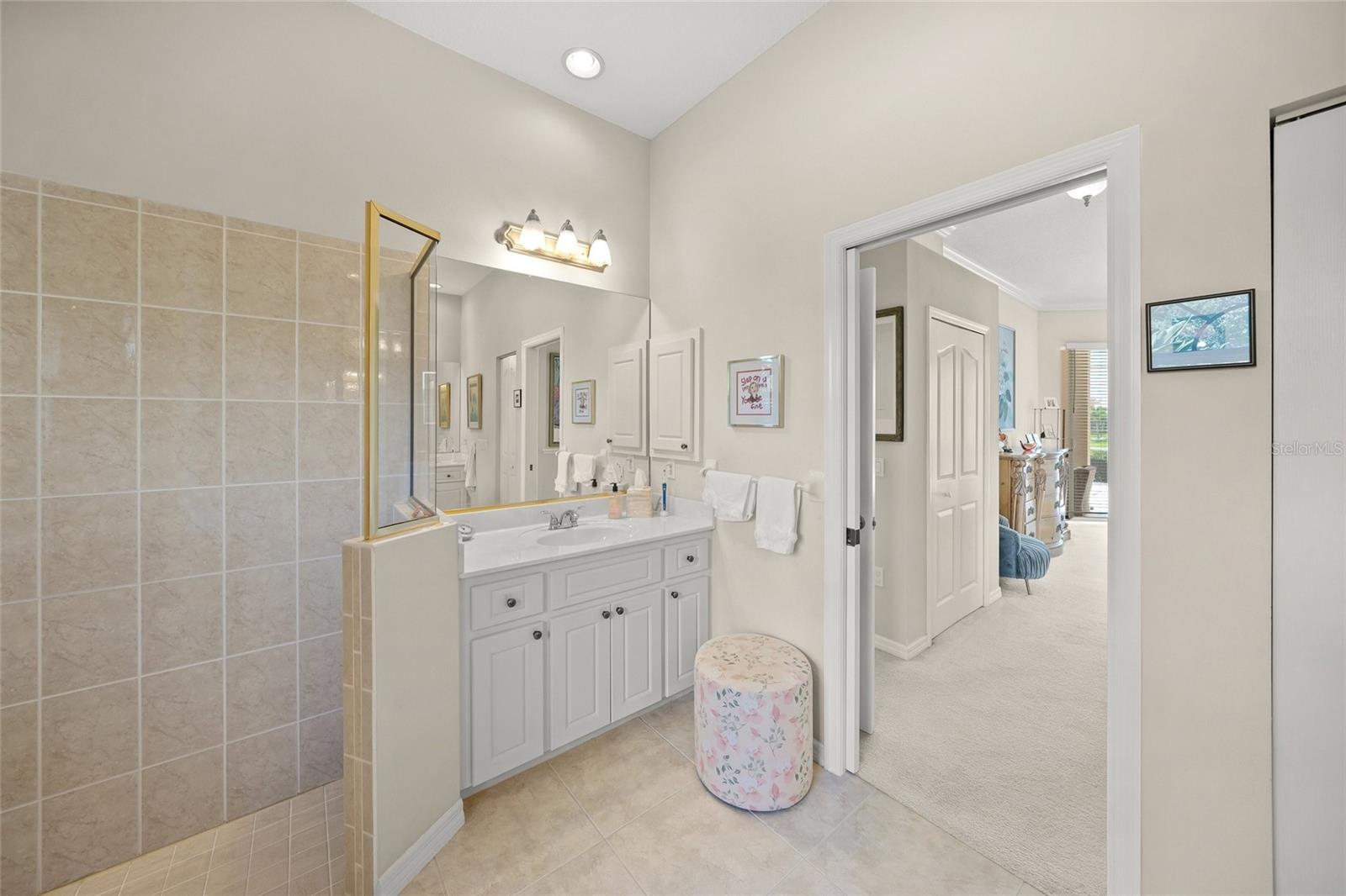 BARTON FARMS, LAUREL LAKES - Residential