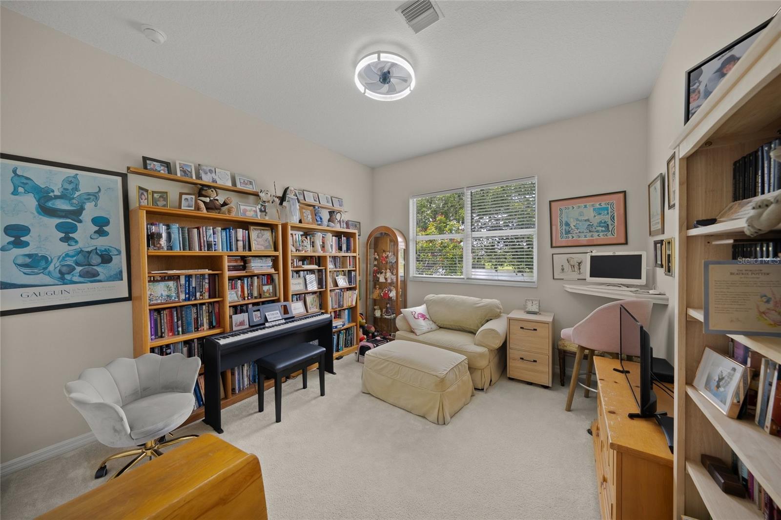 BARTON FARMS, LAUREL LAKES - Residential