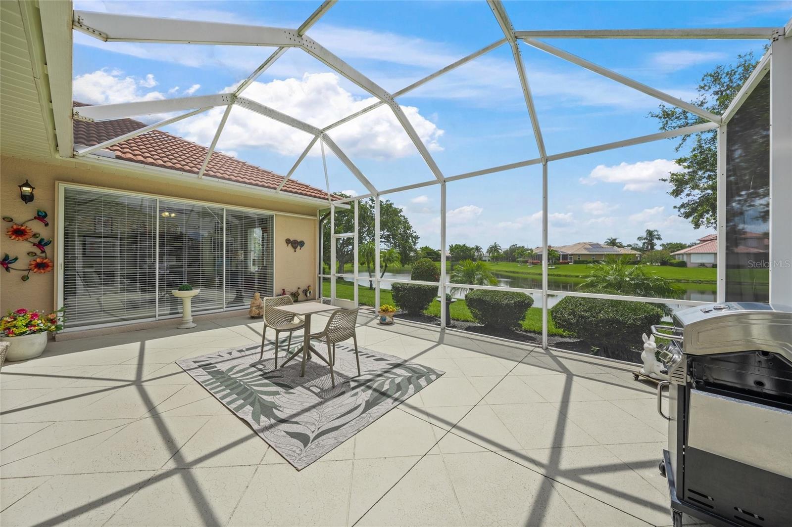 BARTON FARMS, LAUREL LAKES - Residential