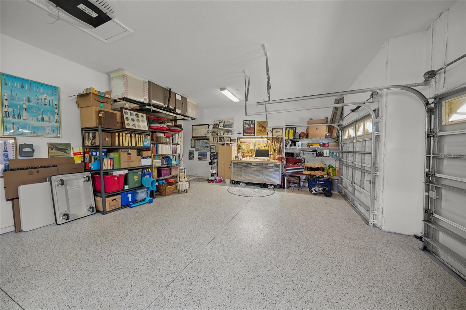 BARTON FARMS, LAUREL LAKES - Residential