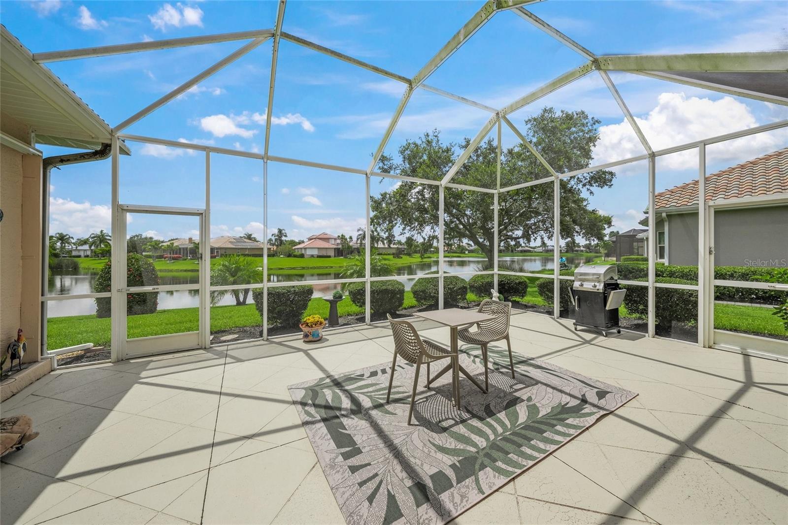 BARTON FARMS, LAUREL LAKES - Residential