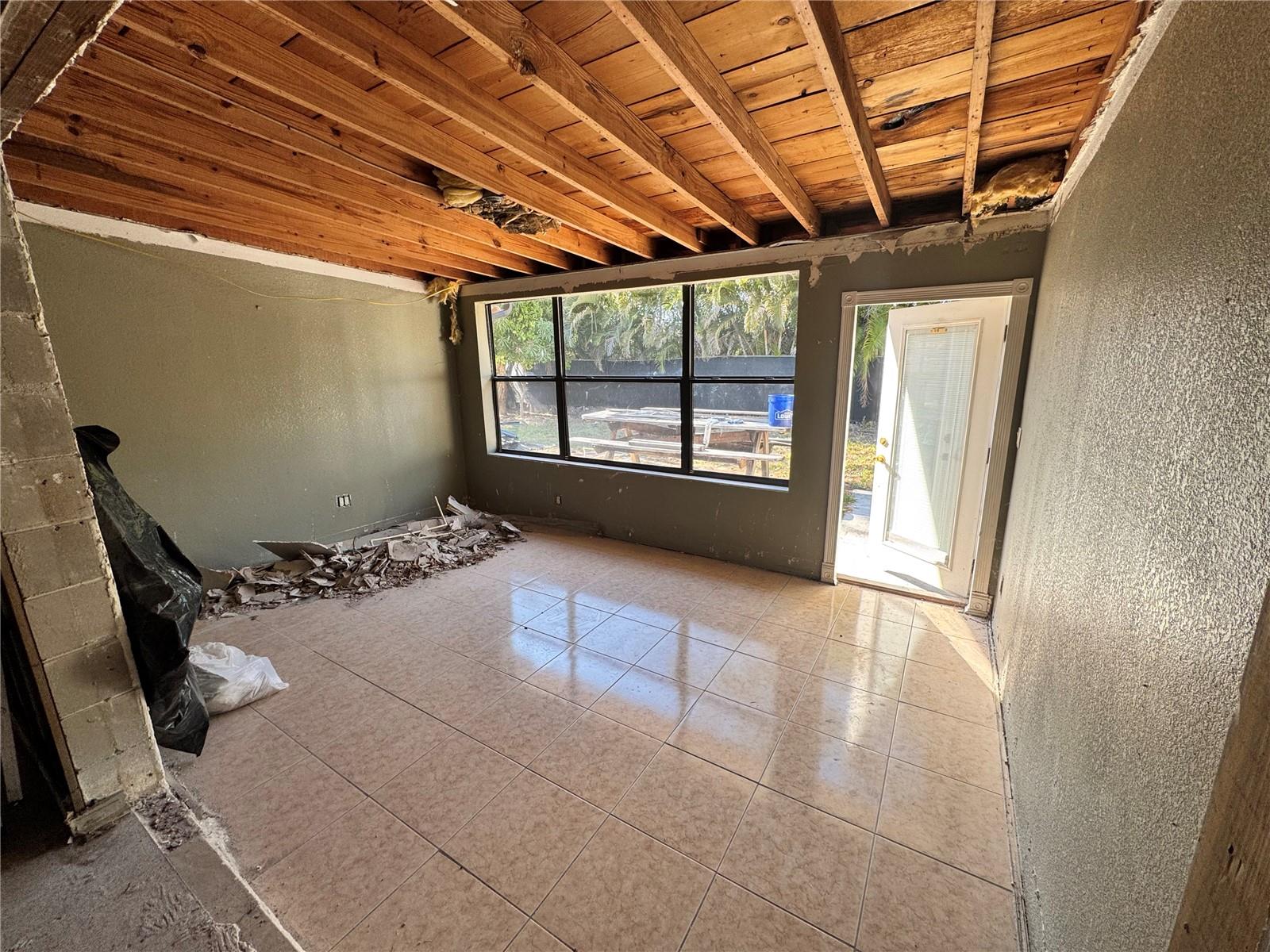 HARBOR LIGHTS SUB - Residential