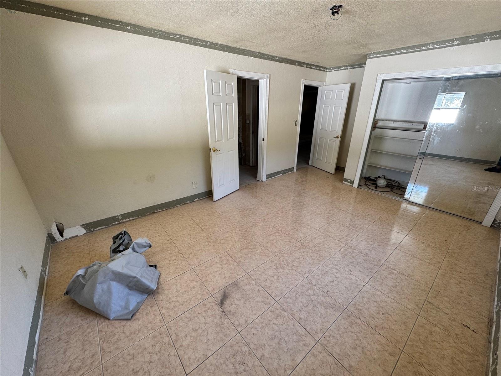 HARBOR LIGHTS SUB - Residential