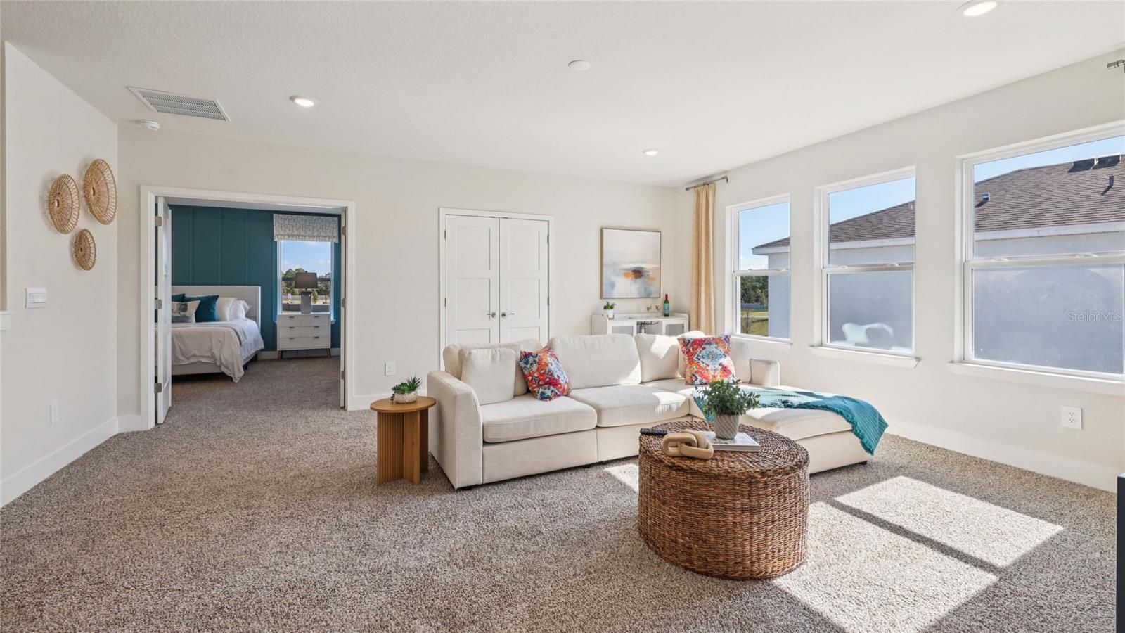 BUCHANAN TRAILS - Residential