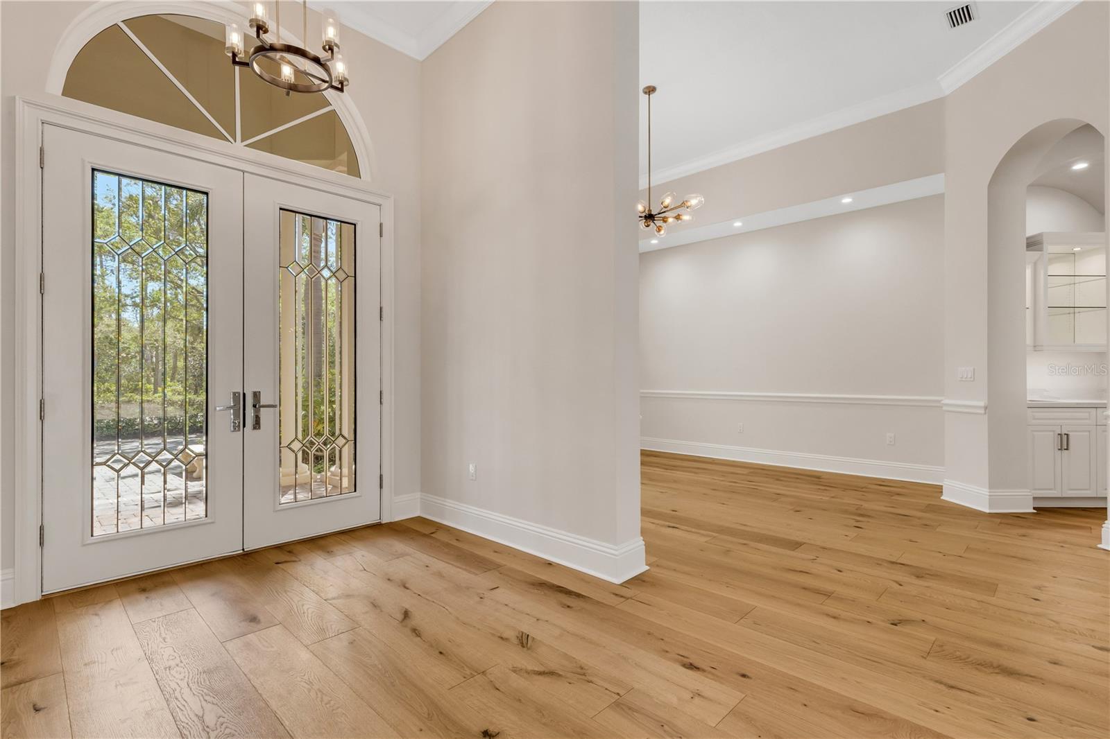 FOUNDERS CLUB - Residential