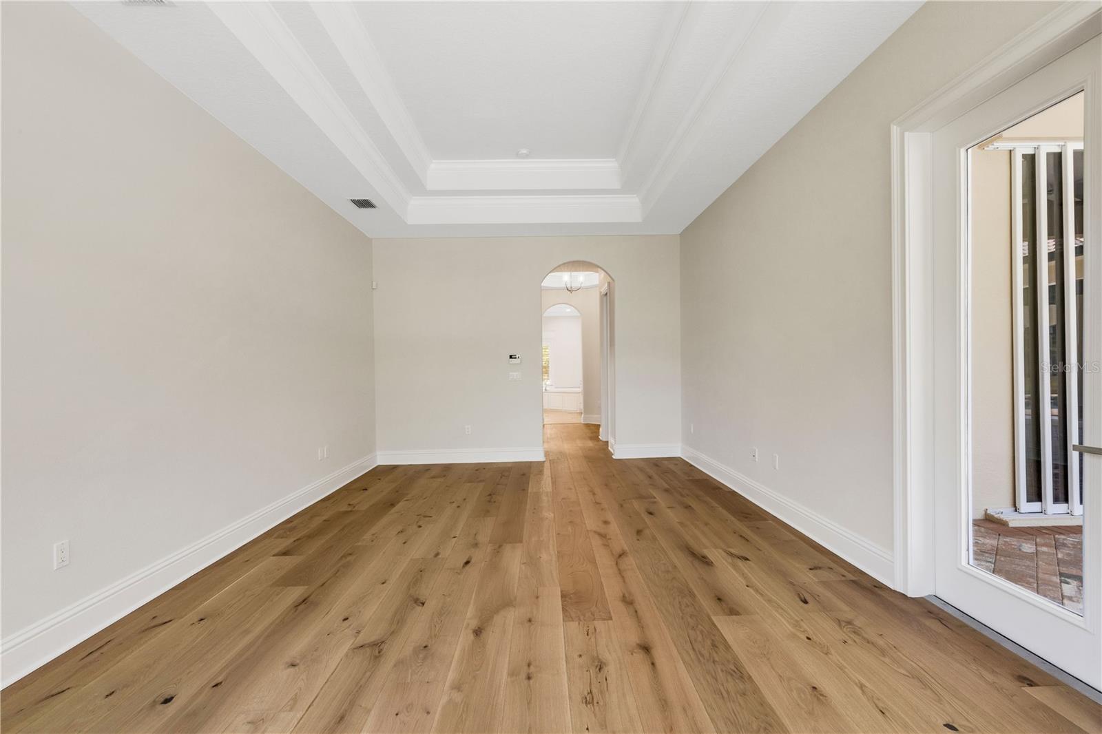 FOUNDERS CLUB - Residential