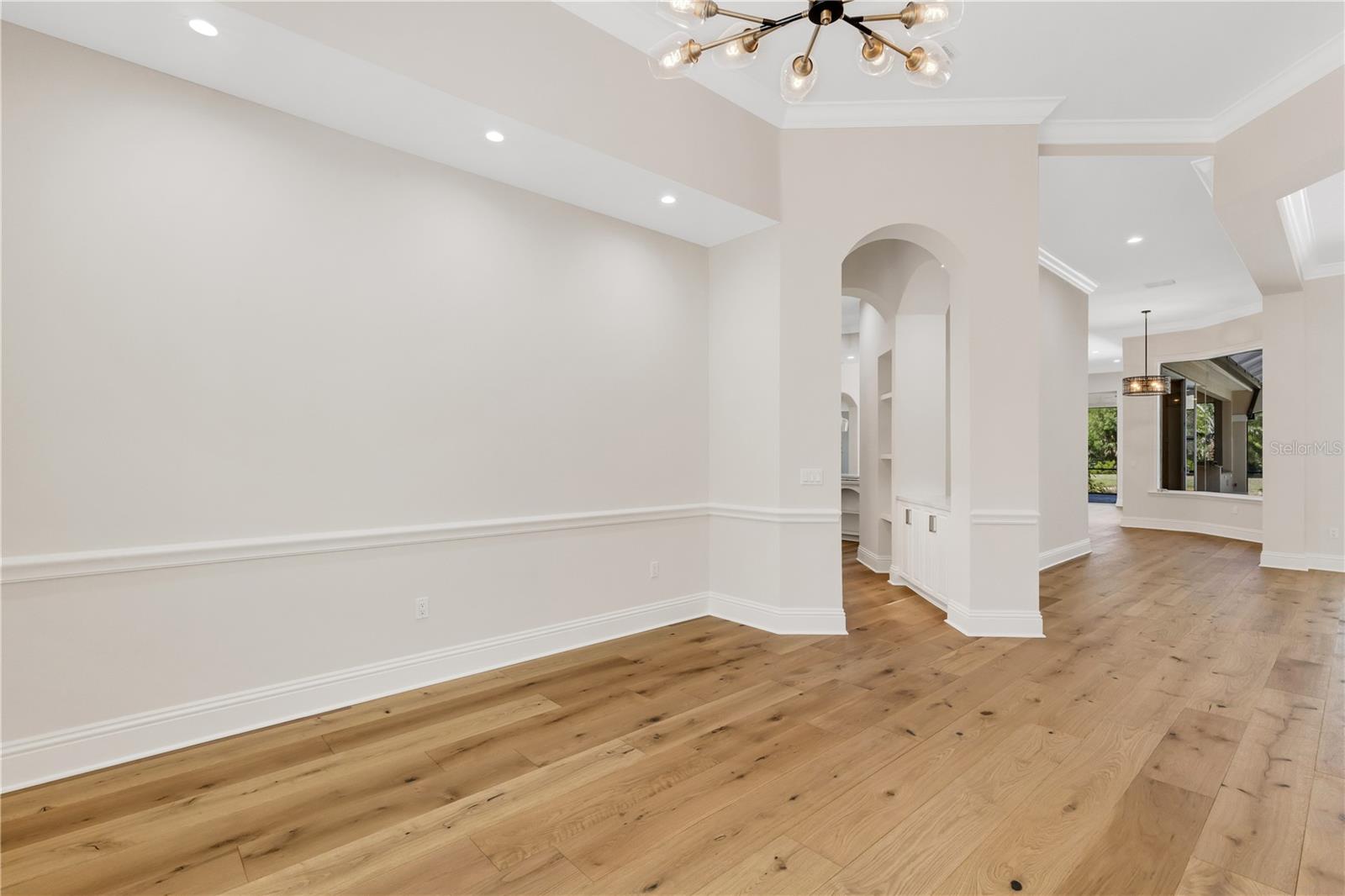 FOUNDERS CLUB - Residential