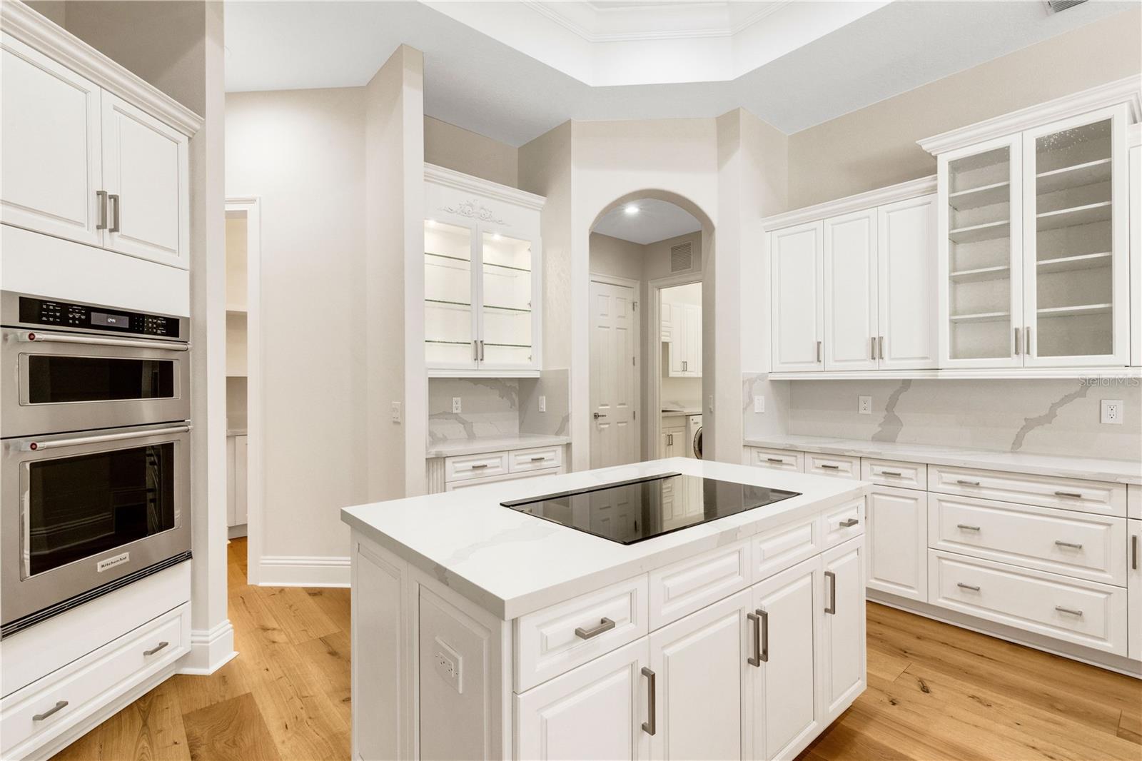 FOUNDERS CLUB - Residential