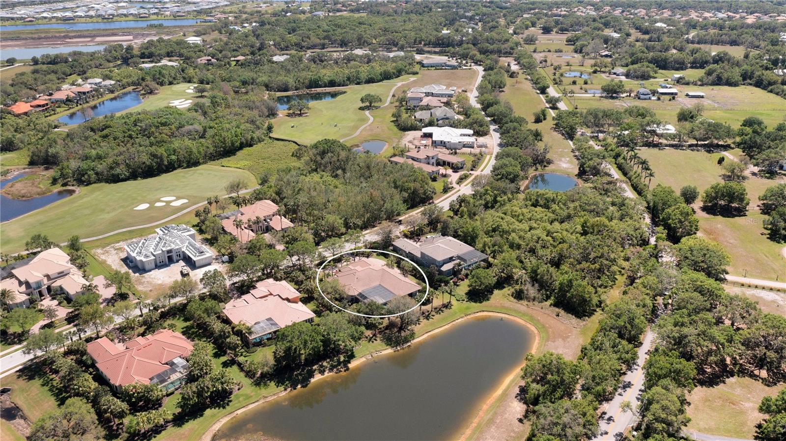 FOUNDERS CLUB - Residential