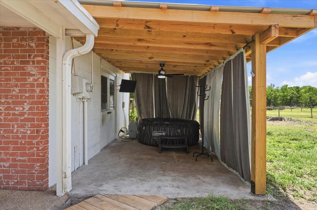 LARISCY ACRES - Residential
