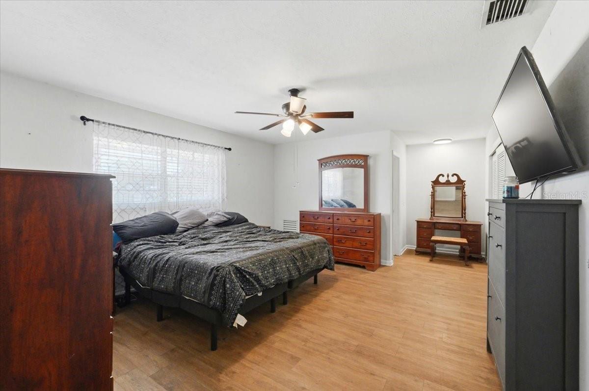 LARISCY ACRES - Residential