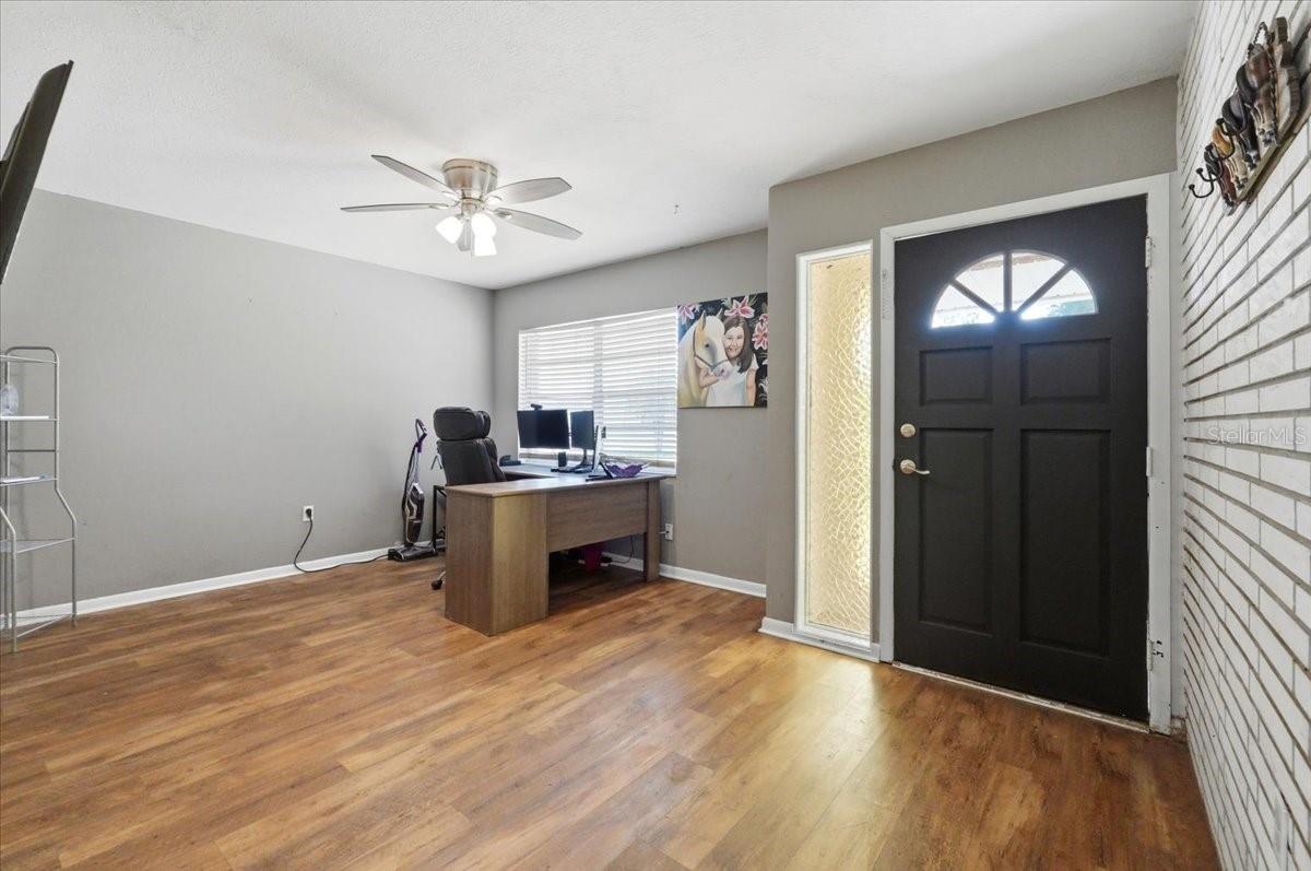 LARISCY ACRES - Residential
