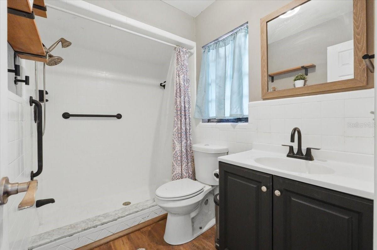LARISCY ACRES - Residential