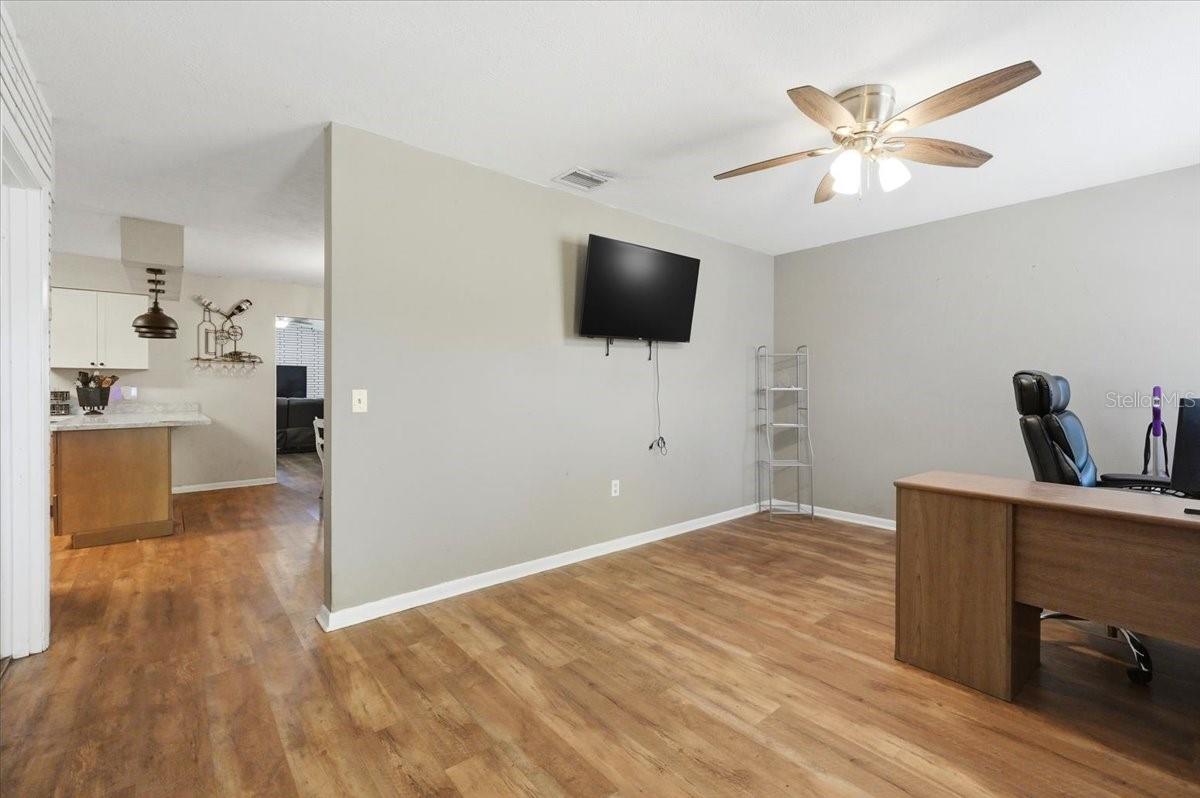 LARISCY ACRES - Residential