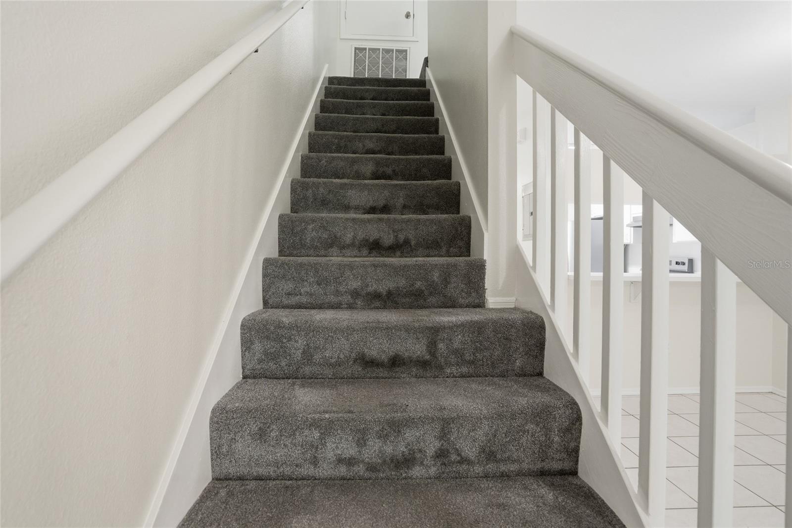 BERKELEY SQUARE - Residential