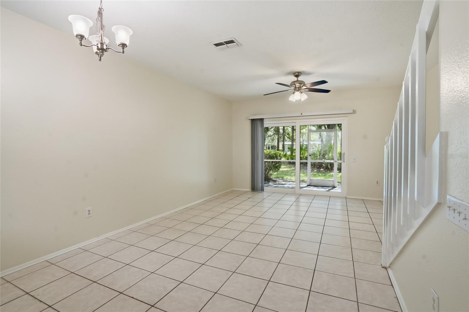 BERKELEY SQUARE - Residential