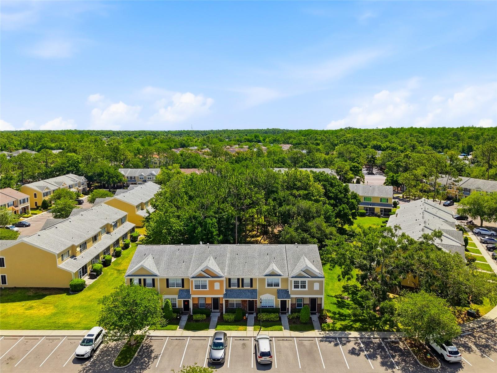 BERKELEY SQUARE - Residential