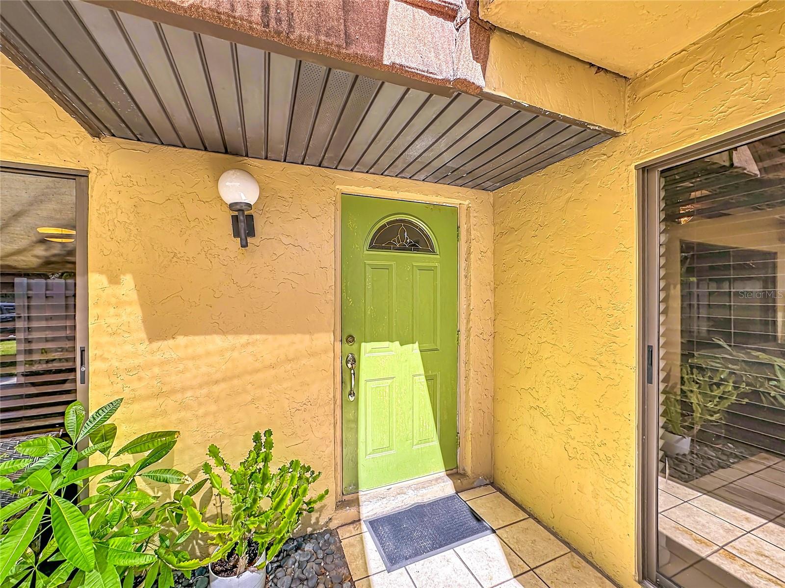 1458 N LAWNWOOD CIRCLE 24A