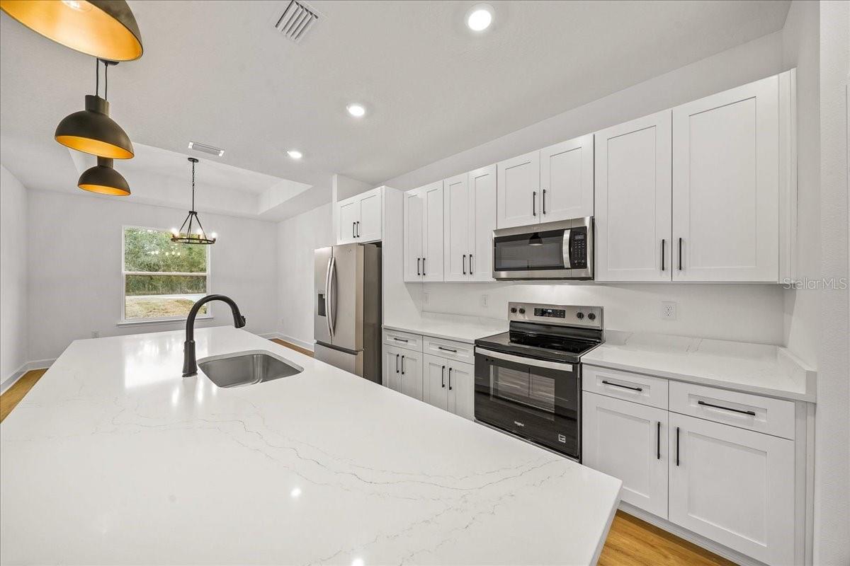 ROYAL HIGHLANDS - Residential