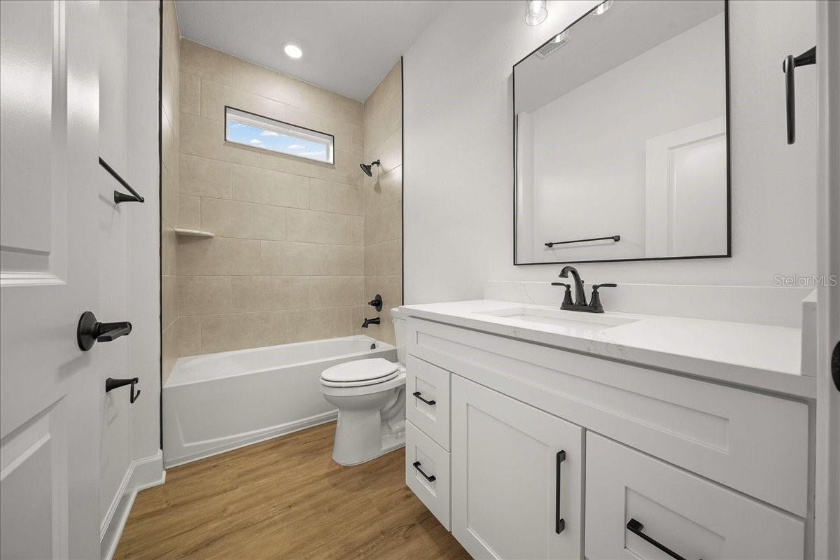 ROYAL HIGHLANDS - Residential