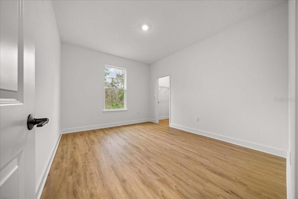 ROYAL HIGHLANDS - Residential