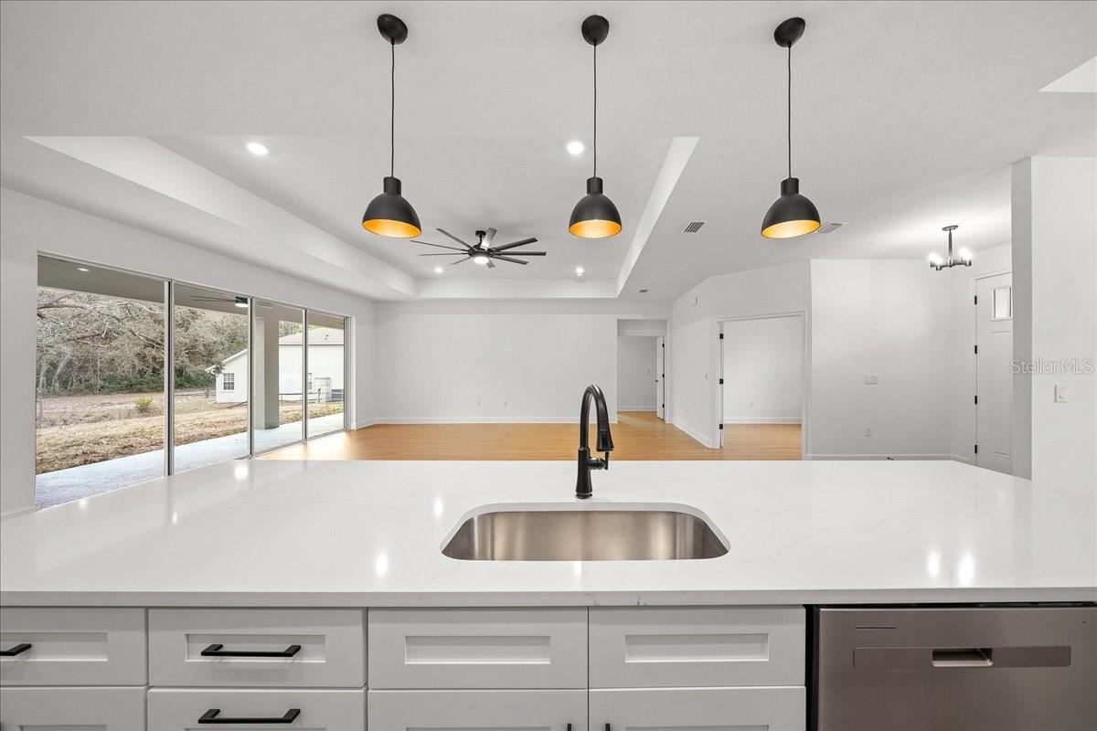 ROYAL HIGHLANDS - Residential