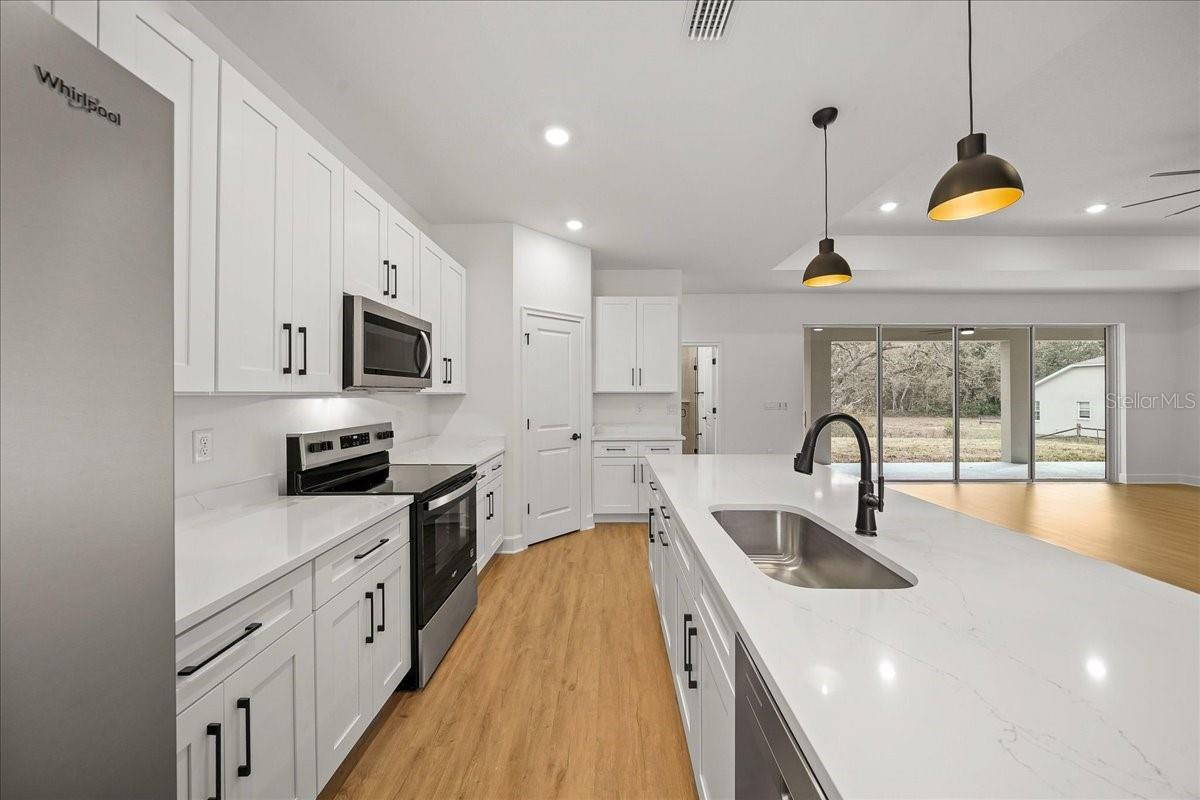 ROYAL HIGHLANDS - Residential