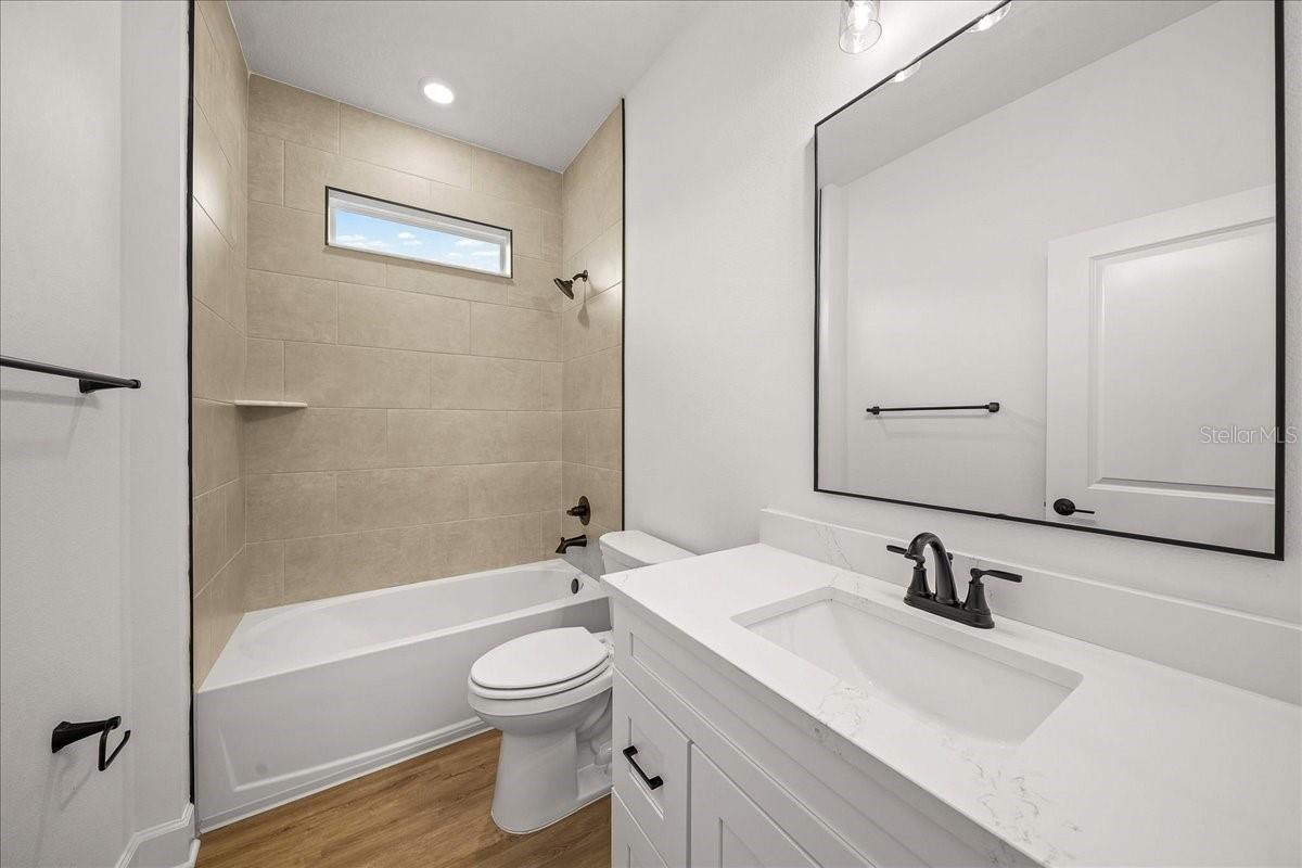 ROYAL HIGHLANDS - Residential