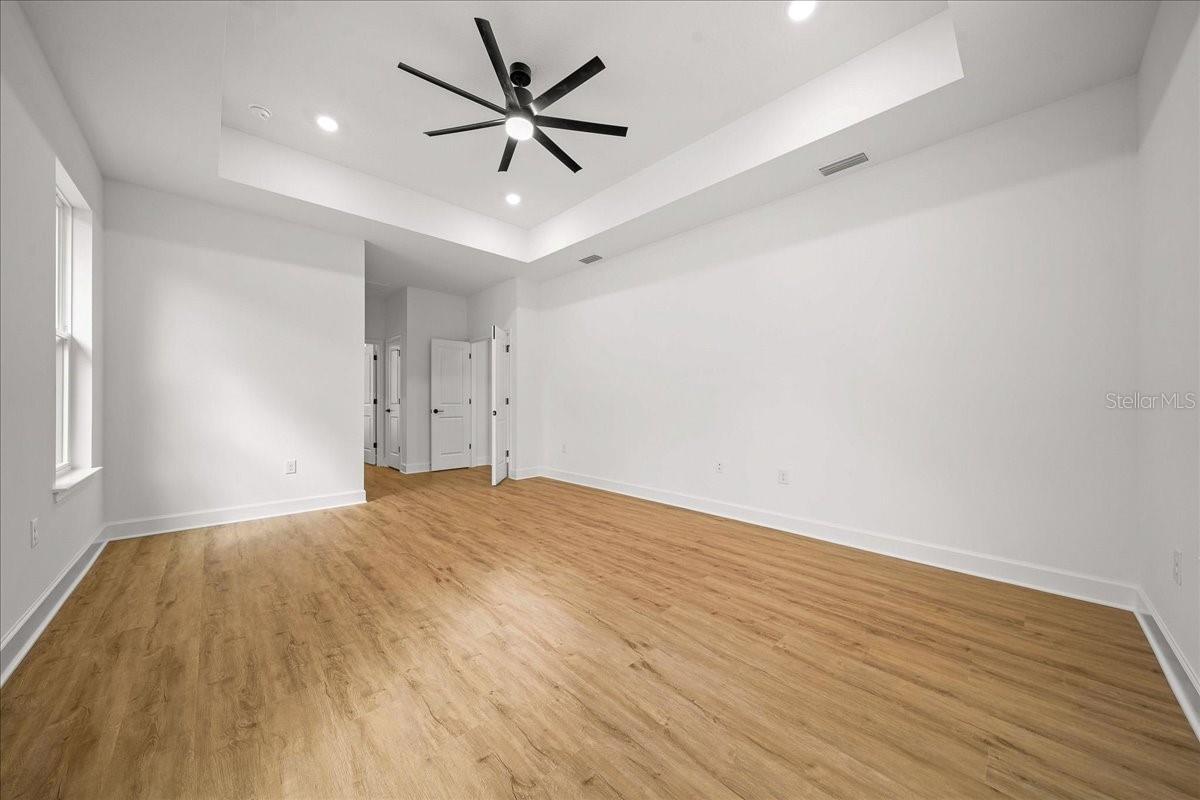 ROYAL HIGHLANDS - Residential